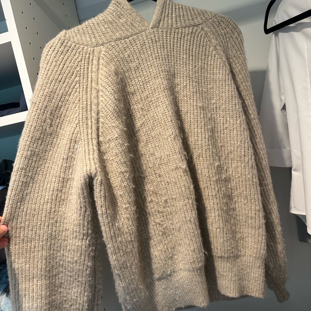 Sweater hoodie